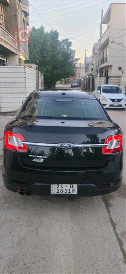 Ford Taurus